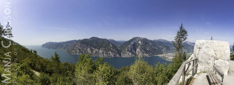 Panorama-Blick auf den Gardasee vom Monte Baldo (aus 16 HK-Fotos)