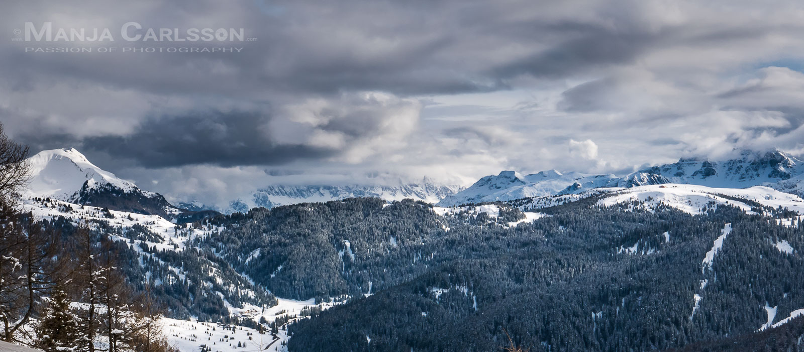 Dolomiten, Alta Badia mit Schneewolken © Manja Carlsson