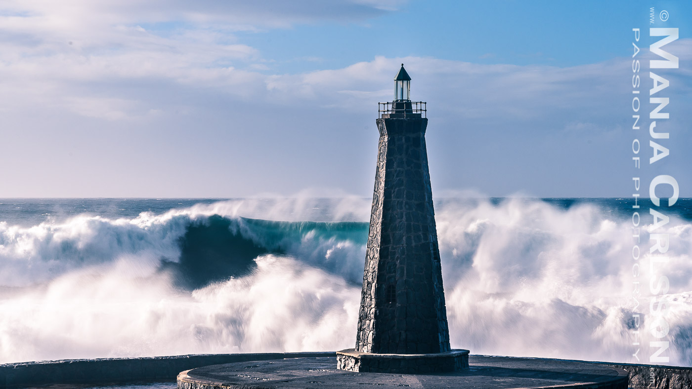 Bajamar Leuchtturm - gigantisch tobende Wellen (Filterfotografie)