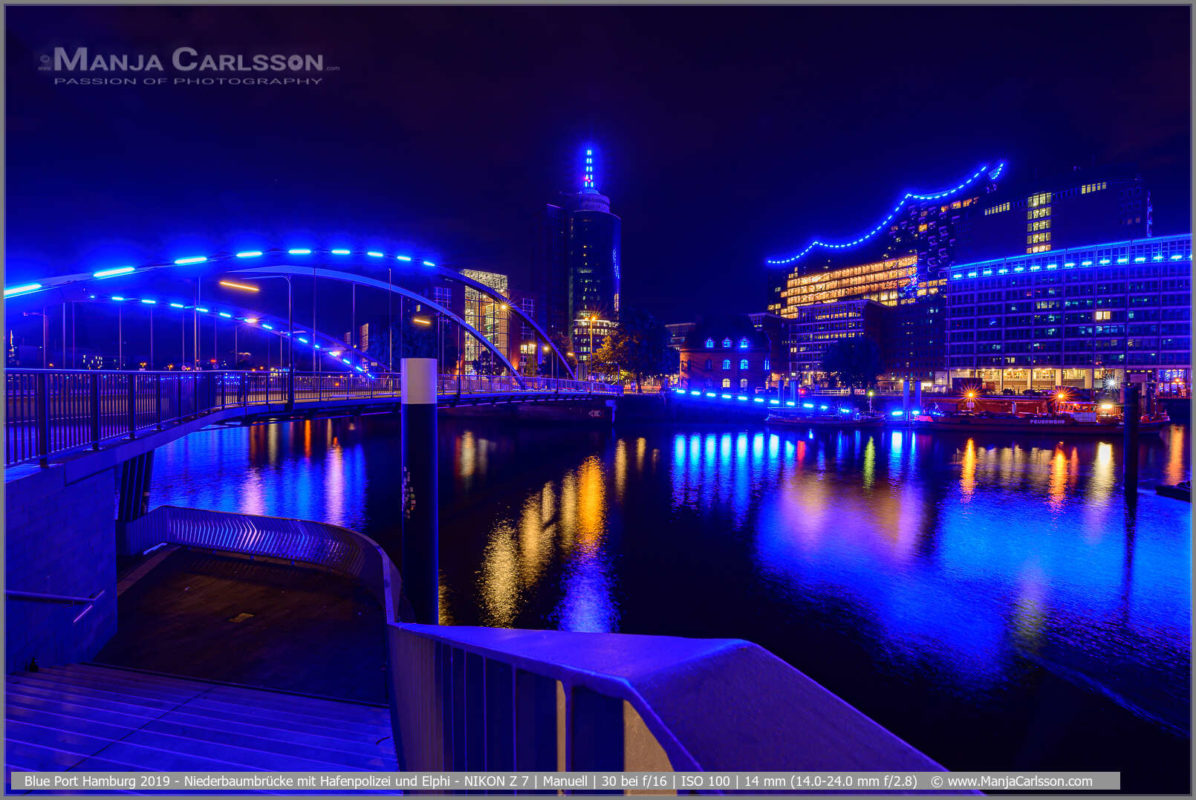 Blue Port Hamburg 2019 - Niederbaumbrücke mit Hafenpolizei und Elphi