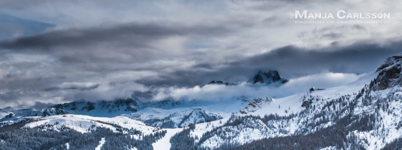 Dolomiten, Alta Badia und Marmolada unter Schneewolken am Nachmittag © Manja Carlsson