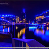 Blue Port Hamburg 2019 - Niederbaumbrücke mit Hafenpolizei und Elphi